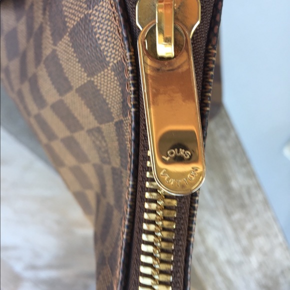 Louis Vuitton Checkered Bag DISCONTINUED/AUTHENTIC - Picture 15 of 16